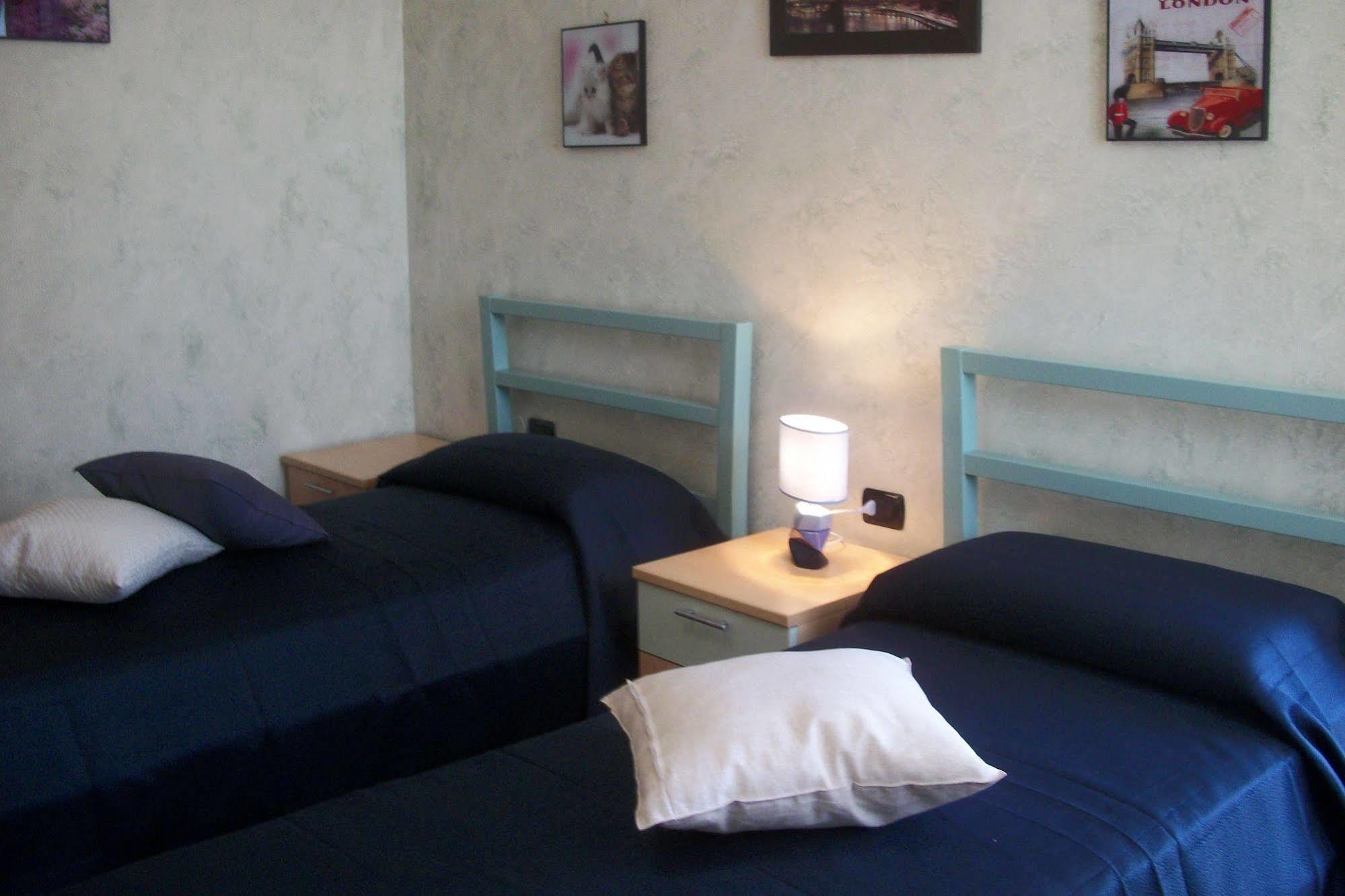 B&B Southitaly Busto Arsizio Buitenkant foto